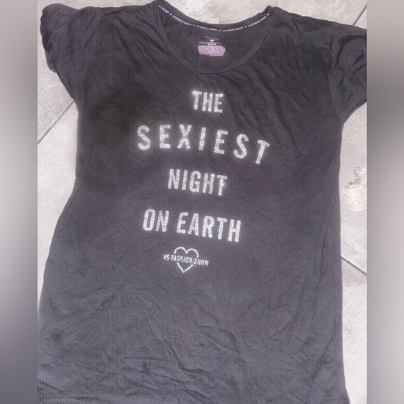 Victoria's Secret Fashion show “ The Sexiest Night on Earth" Sleepshirt-Size M - Picture 7 of 7